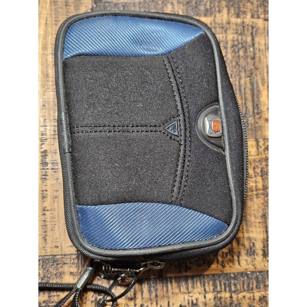 Swiss Gear By Wegner "the Sherpa" Small PND/GPS Case Pouch Bag Wristlet